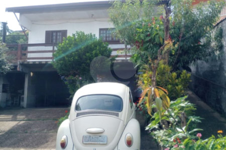 Casa à venda com 3 quartos em Colina dos Pinheiros, Valinhos, SP