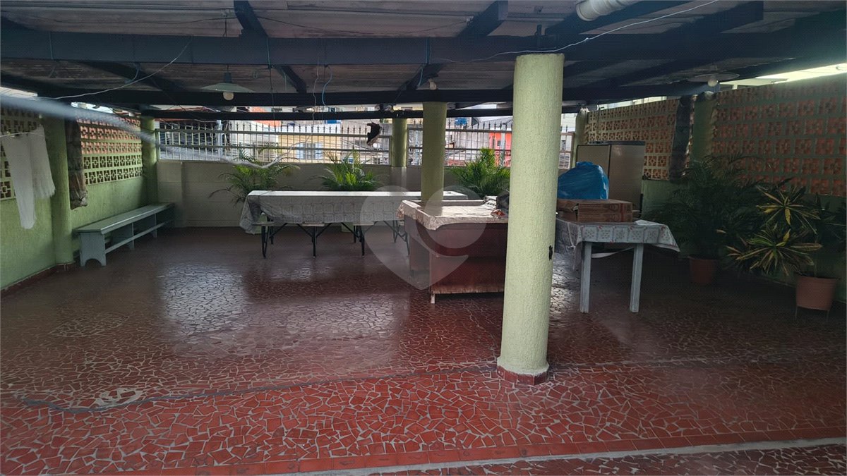 Terreno à venda com 6 quartos em Parque Peruche, São Paulo, SP