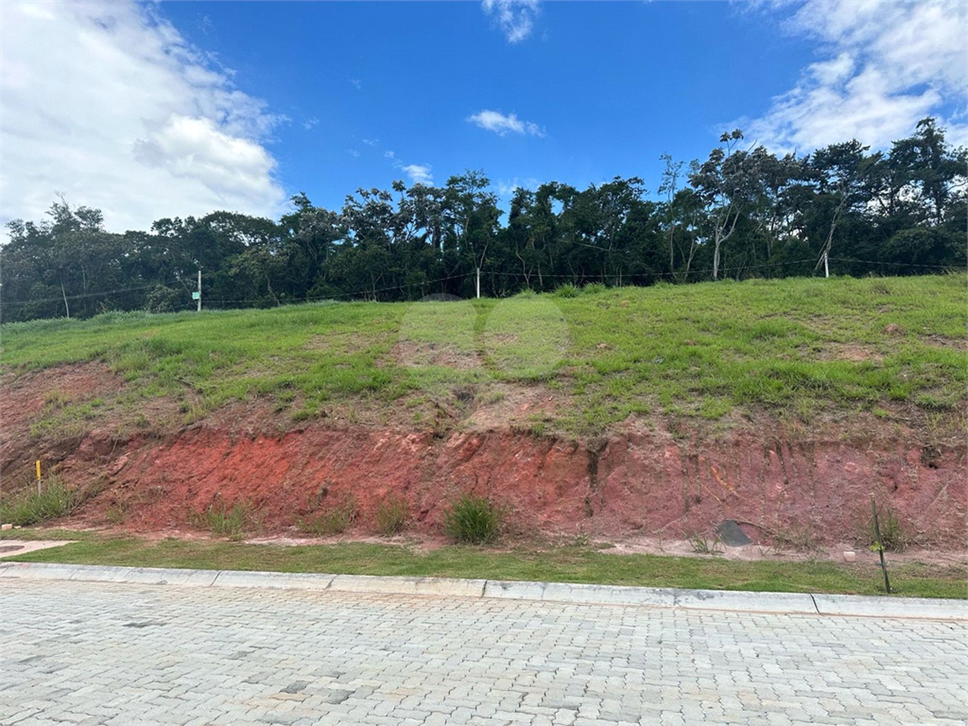 Terreno à venda no condomínio Real Park 2, Mogi das Cruzes - SP