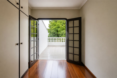 Sobrado à venda com 3 quartos, sendo 1 suíte, em Jardim Utinga, Santo André, SP