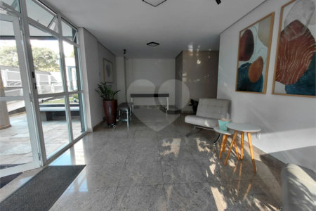 Apartamento à venda com 3 quartos, sendo 1 suíte,  em Vila Romana, São Paulo, SP