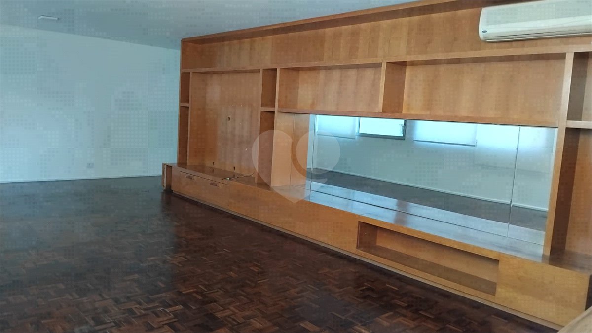 Apartamento à venda ou para alugar com 3 quartos, sendo 1 suíte, em Itaim Bibi, São Paulo, SP
