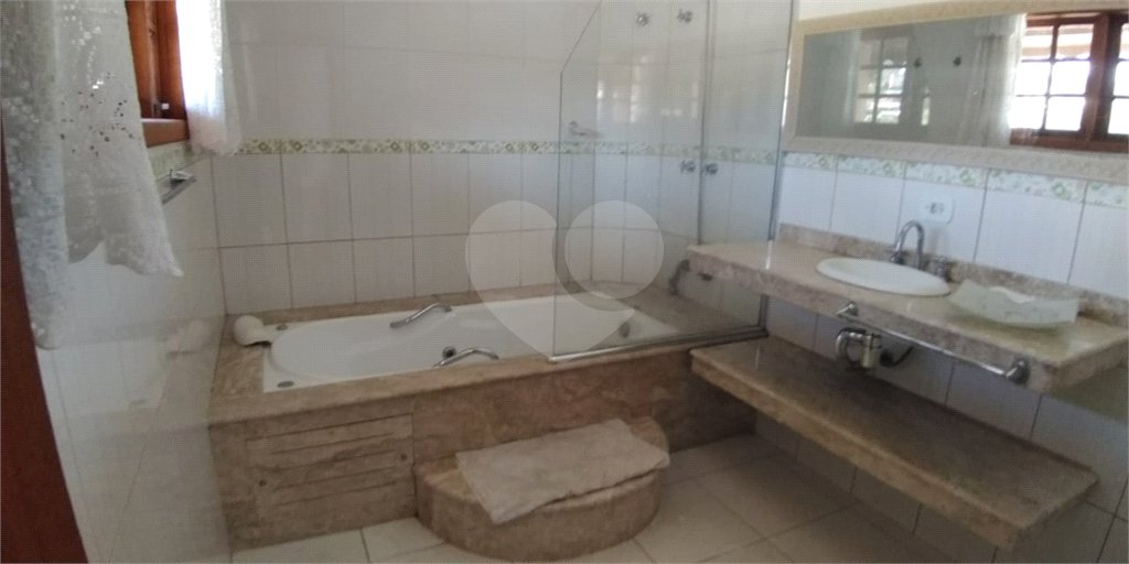 Casa à venda com 4 quartos, sendo 2 suítes, em Barreiro, Mairiporã, SP