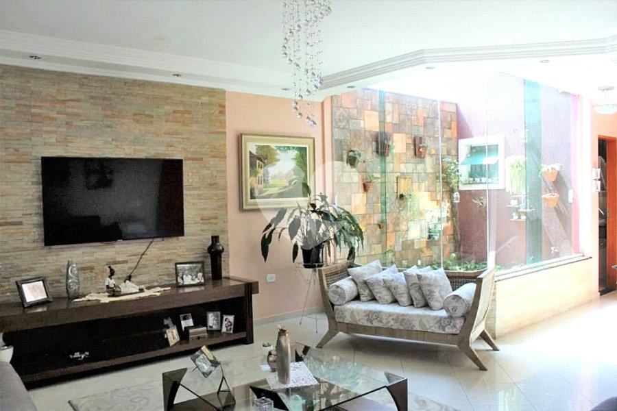 Sobrado à venda com 3 quartos, sendo 1 suíte, em Vila Formosa, São Paulo, SP