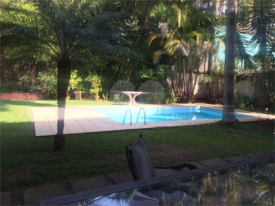 Casa à venda ou para alugar com 4 quartos, sendo 2 suítes, em Jardim Guedala, São Paulo, SP