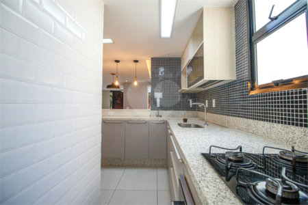 Apartamento à venda com 3 quartos, sendo 1 suíte, em Tijuca, Rio de Janeiro, RJ