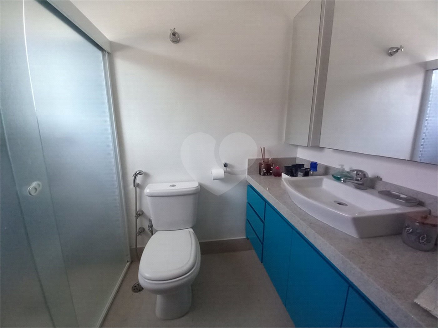 Sobrado à venda com 4 quartos, sendo 2 suítes, em Tremembé, São Paulo, SP