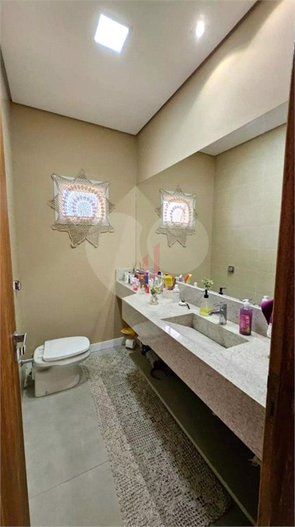 Casa à venda com 3 quartos, sendo 1 suíte, no condomínio Jardim Vale do Lago, Sorocaba - SP