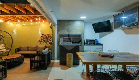 Sobrado à venda com 4 quartos, sendo 3 suítes,  em Brooklin, São Paulo, SP