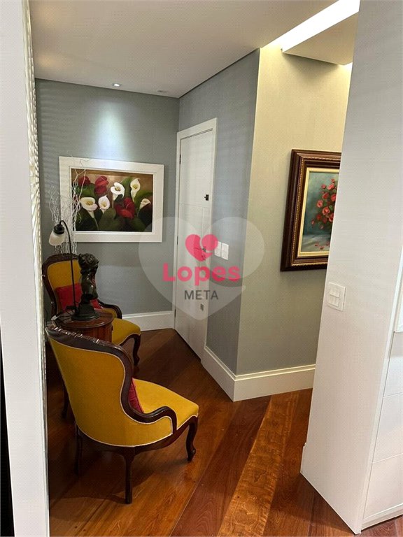 Apartamento à venda com 3 quartos, sendo 2 suítes, em Parque Residencial Aquarius, São José dos Campos, SP