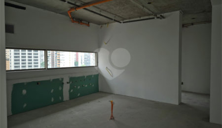 Apartamento à venda com 3 suítes em Jardim Paulistano, São Paulo, SP