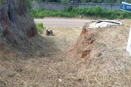 Terreno à venda em Jardim Maria Trindade, São Roque, SP