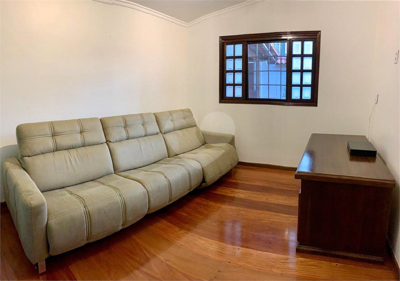 Casa à venda com 3 suítes em Vila Amorim, Suzano, SP