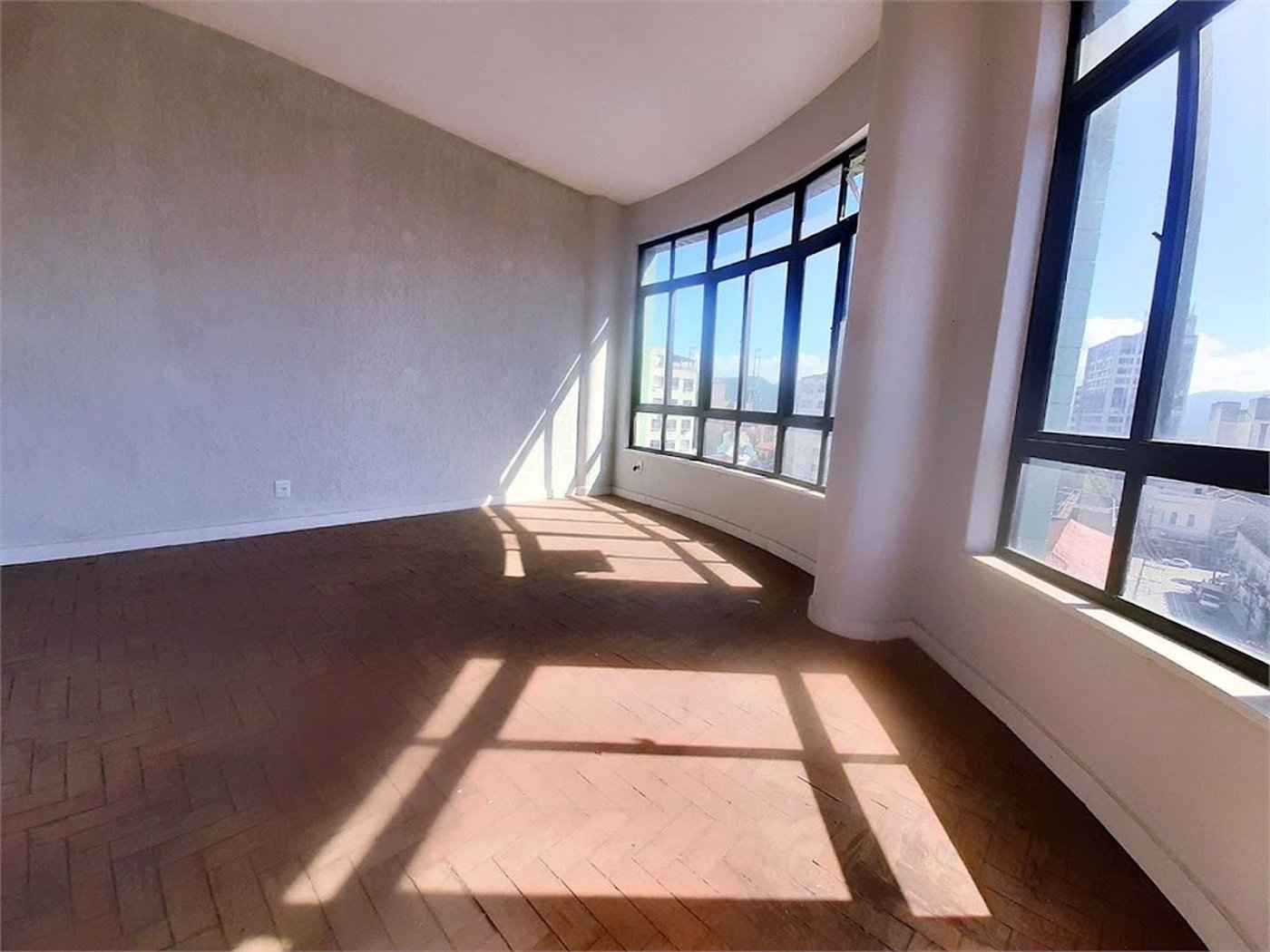 Sala, 80 m² - venda por R$ 300.000,00 ou aluguel por R$ 2.300,00/mês - Centro - Santos/SP