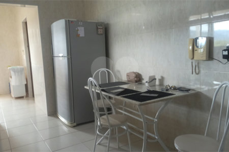 Casa à venda com 3 quartos, sendo 1 suíte, no condomínio Serra da Estrela, Atibaia - SP