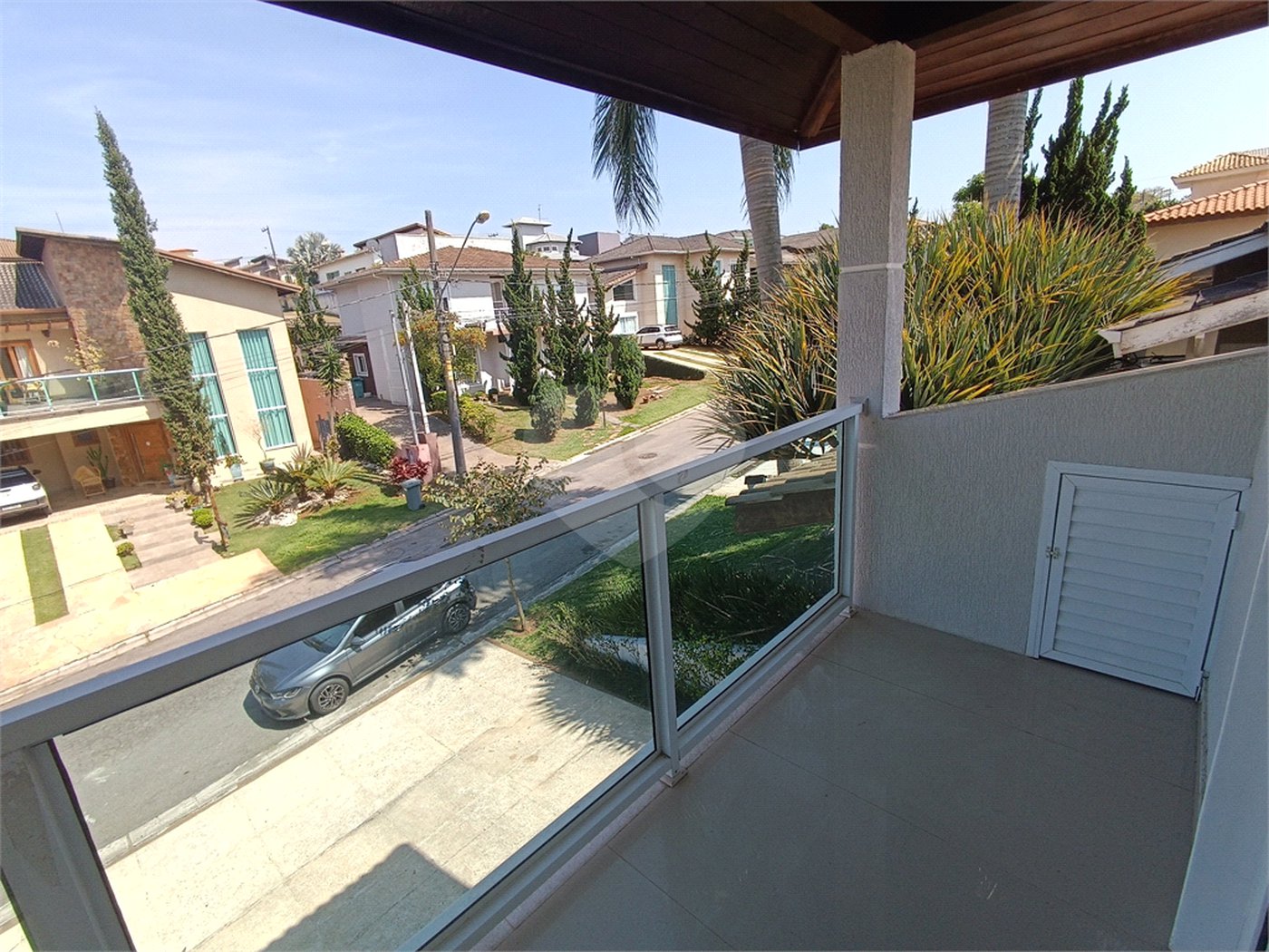 Casa à venda com 4 quartos, sendo 2 suítes, no condomínio Terras de Santa Adélia, Vargem Grande Paulista - SP