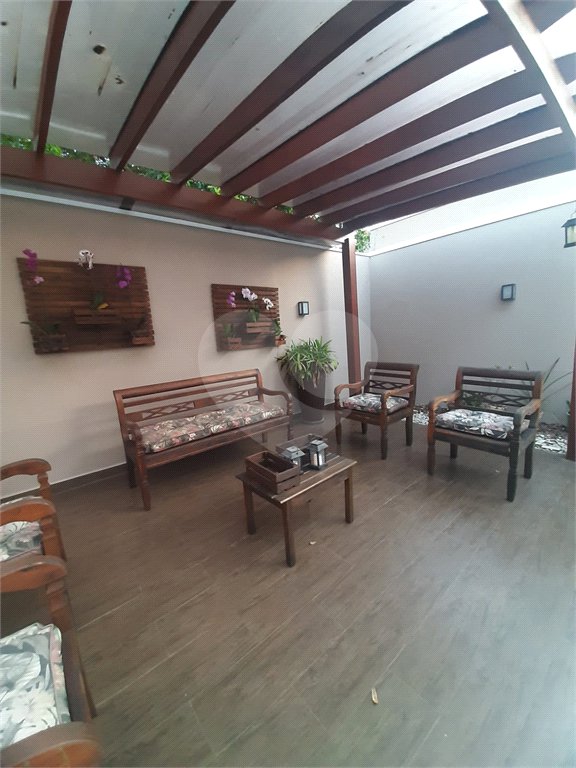 Casa à venda com 3 suítes no condomínio Village Moutonnée, Salto - SP