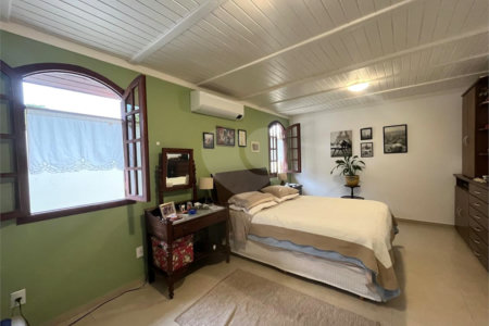 Casa à venda com 5 quartos, sendo 2 suítes, em Parque Residencial Colina das Estrelas, Tatuí, SP