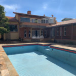 Casa à venda com 4 suítes em Vila Petrópolis, Atibaia, SP