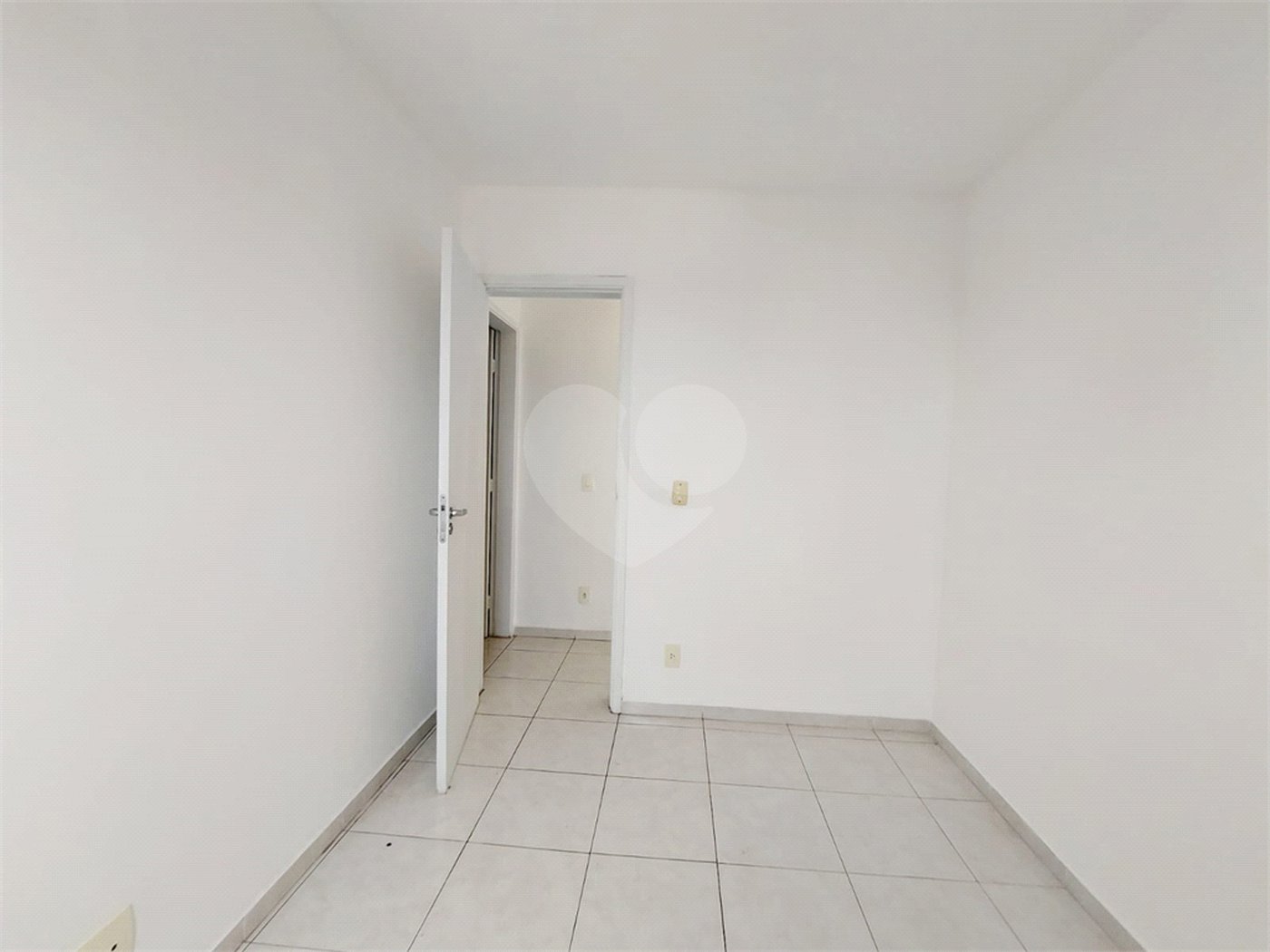 Apartamento à venda ou para alugar com 2 quartos em Vila Anastácio, São Paulo, SP