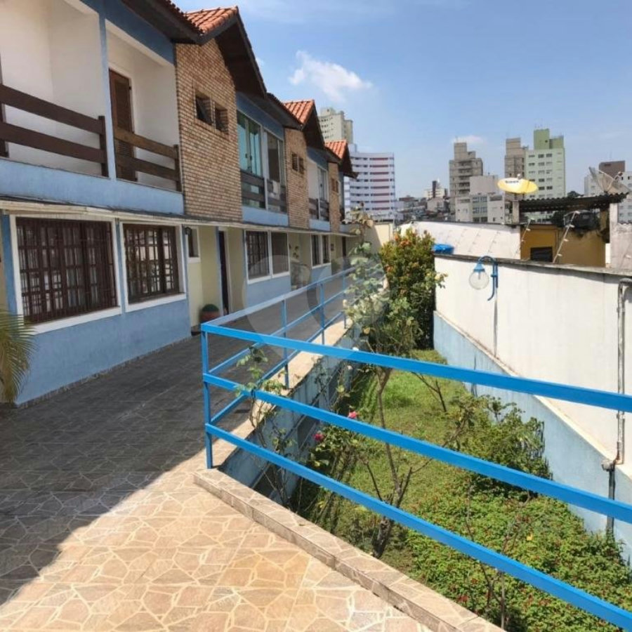 Casa à venda com 3 quartos, sendo 1 suíte, no condomínio Residencial Gabriela, São Paulo - SP