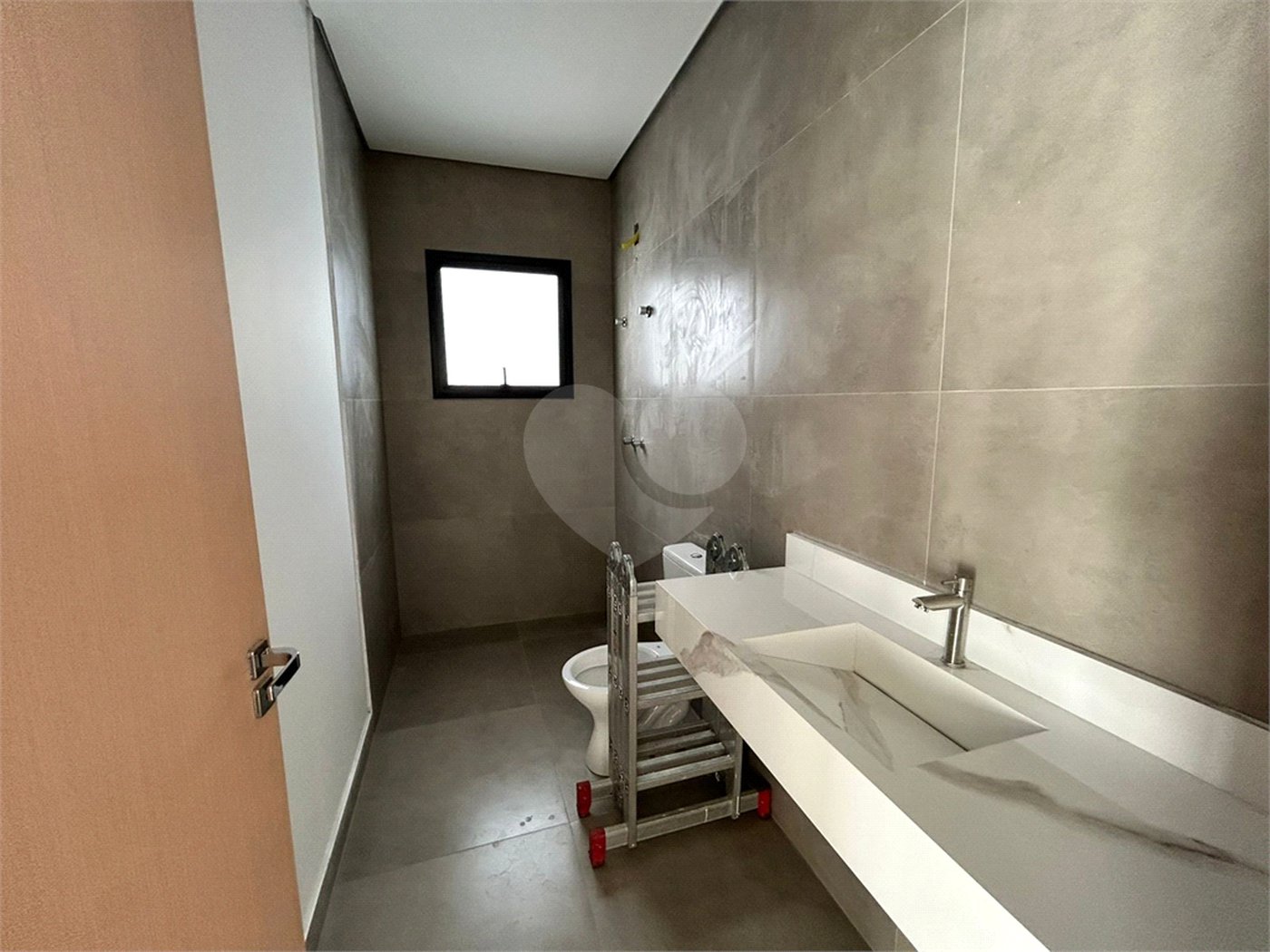 Casa à venda com 3 quartos, sendo 1 suíte, no condomínio Ibiti Reserva, Sorocaba - SP