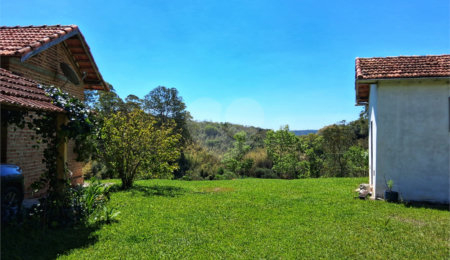 Sítio à venda com 3 quartos, sendo 1 suíte,  em Gabriel Piza, São Roque, SP