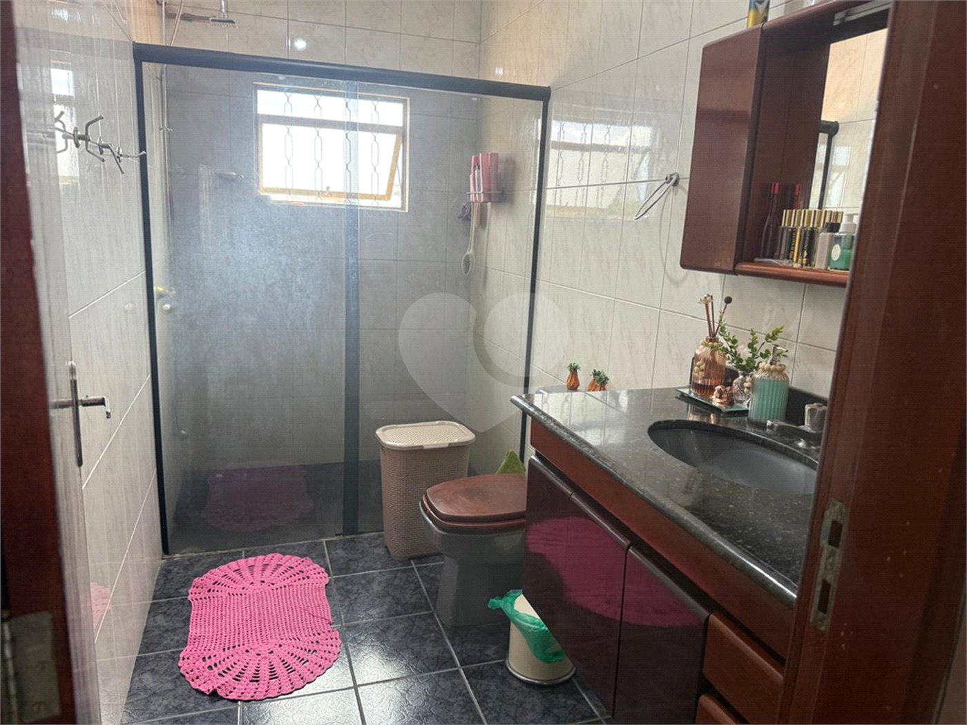 Casa à venda com 3 quartos, sendo 1 suíte, em Vila Romão, Salto, SP
