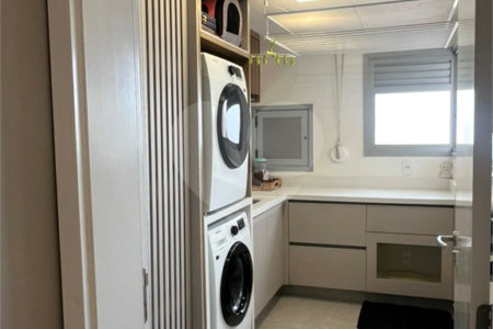 Apartamento à venda com 3 suítes em Jardim Marajoara, São Paulo, SP