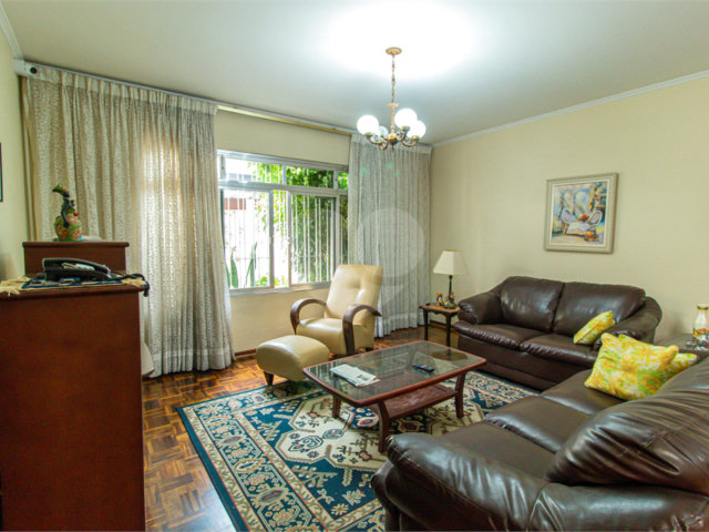 Casa à venda com 3 quartos, sendo 1 suíte,  em Chácara Santo Antônio, São Paulo, SP