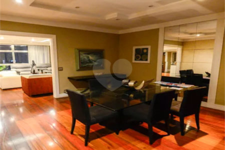 Apartamento à venda com 5 quartos, sendo 2 suítes, em Tijuca, Rio de Janeiro, RJ