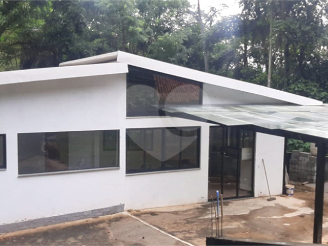 Casa à venda com 1 suíte no condomínio Associação Reserva das Hortênsias, Mairiporã - SP