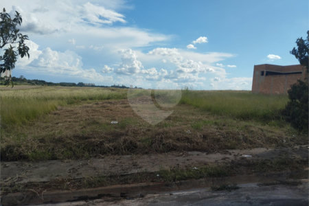 Terreno à venda em Residencial Vista do Horto, Araraquara, SP