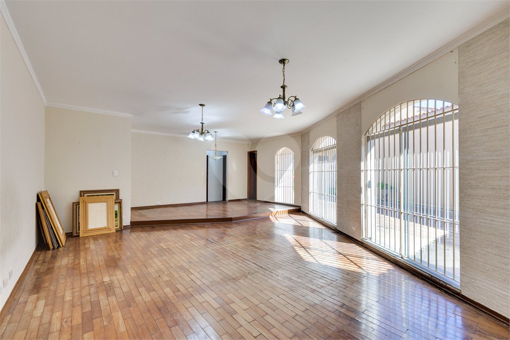 Casa à venda com 4 quartos, sendo 2 suítes, em City Campo Grande, São Paulo, SP
