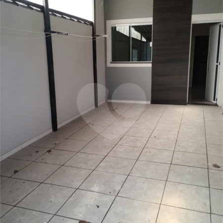 Casa à venda com 2 quartos, sendo 1 suíte, em Vila Caputera, Mogi das Cruzes, SP