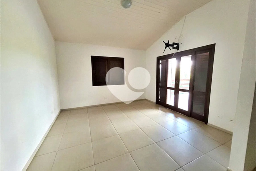 Casa à venda ou para alugar com 7 quartos, sendo 5 suítes, no condomínio Sausalito, Mairiporã - SP