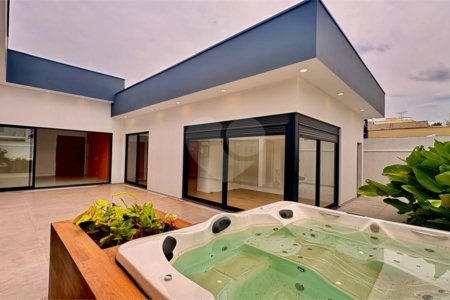 Casa à venda com 3 suítes no condomínio Campos do Conde I e II, Sorocaba - SP