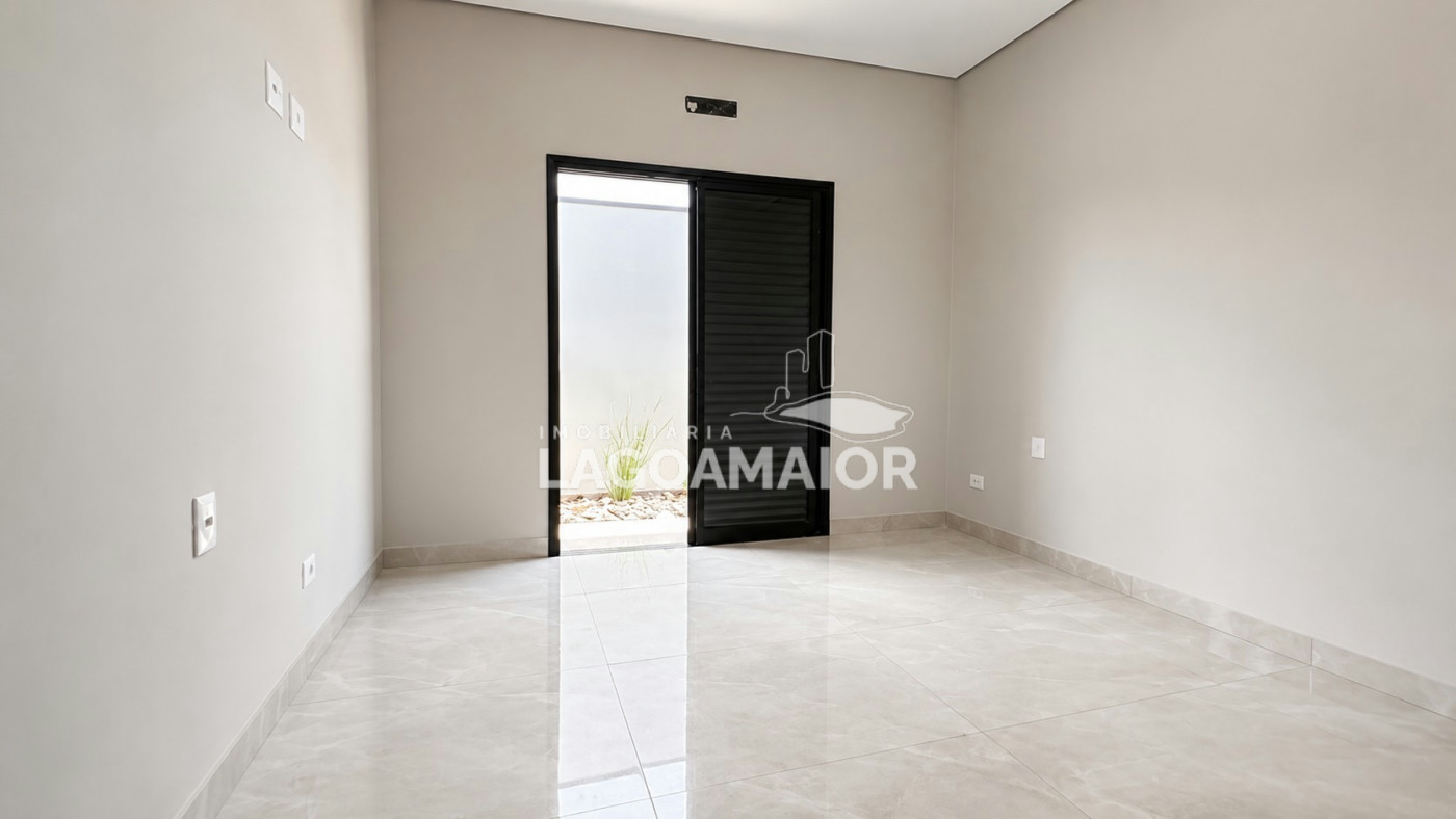 Casa à venda com 3 quartos no condomínio Residencial Costa Leste, Três Lagoas - MS
