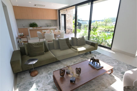 Casa à venda com 4 suítes no condomínio Villa dos Pinheiros, Indaiatuba - SP