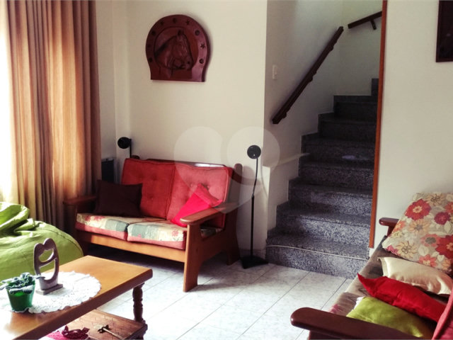 Casa à venda com 4 quartos, sendo 2 suítes,  em Vila Romero, São Paulo, SP