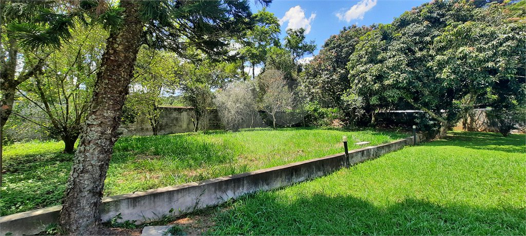 Casa à venda ou para alugar com 4 quartos, sendo 2 suítes, em Mantiqueira, Mairiporã, SP
