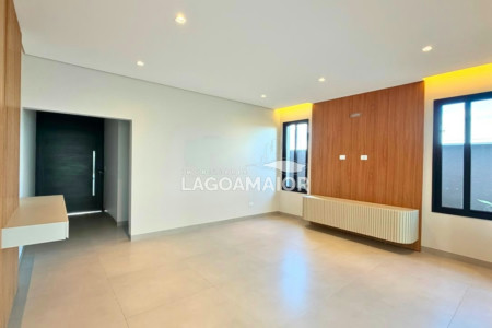Casa à venda com 3 quartos, sendo 3 suítes, no condomínio Villa Dumont, Três Lagoas - MS