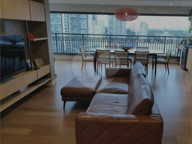 Apartamento para alugar com 3 suítes em Chácara Santo Antônio, São Paulo, SP
