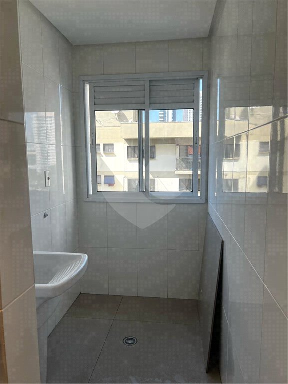 Apartamento para alugar com 2 quartos, sendo 1 suíte, em Campestre, Santo André, SP