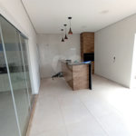 Casa à venda com 3 quartos, sendo 1 suíte, no condomínio Residencial Golden Ville, Itapetininga - SP