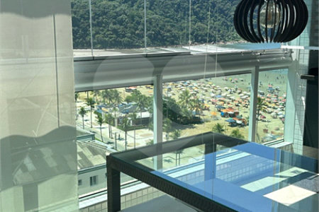 Apartamento à venda com 3 quartos, sendo 1 suíte, em Canto do Forte, Praia Grande, SP
