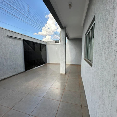 Casa à venda com 3 quartos, sendo 2 suítes, em Residencial Ponta Porã I, Ponta Porã, MS