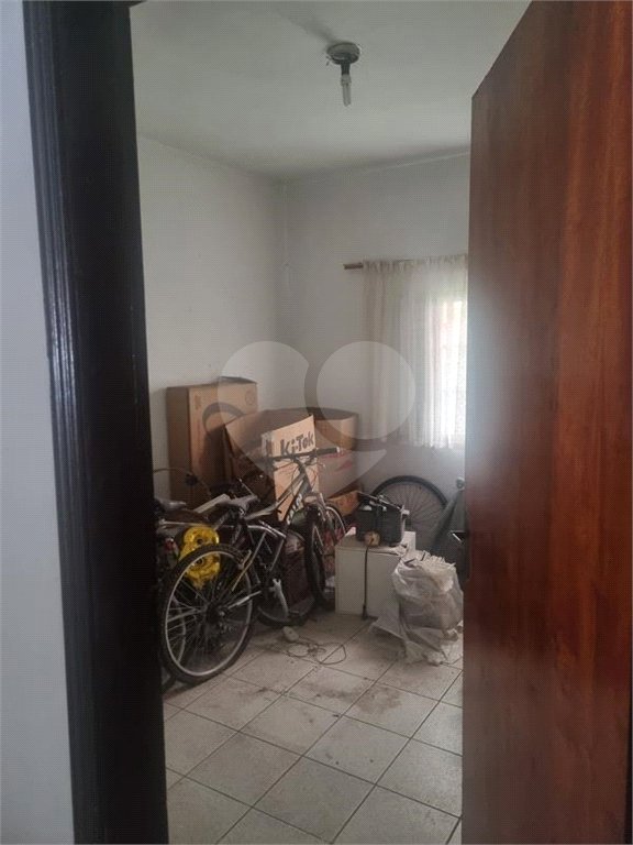 Casa Térrea à venda com 4 quartos em Vila Nivi, São Paulo, SP