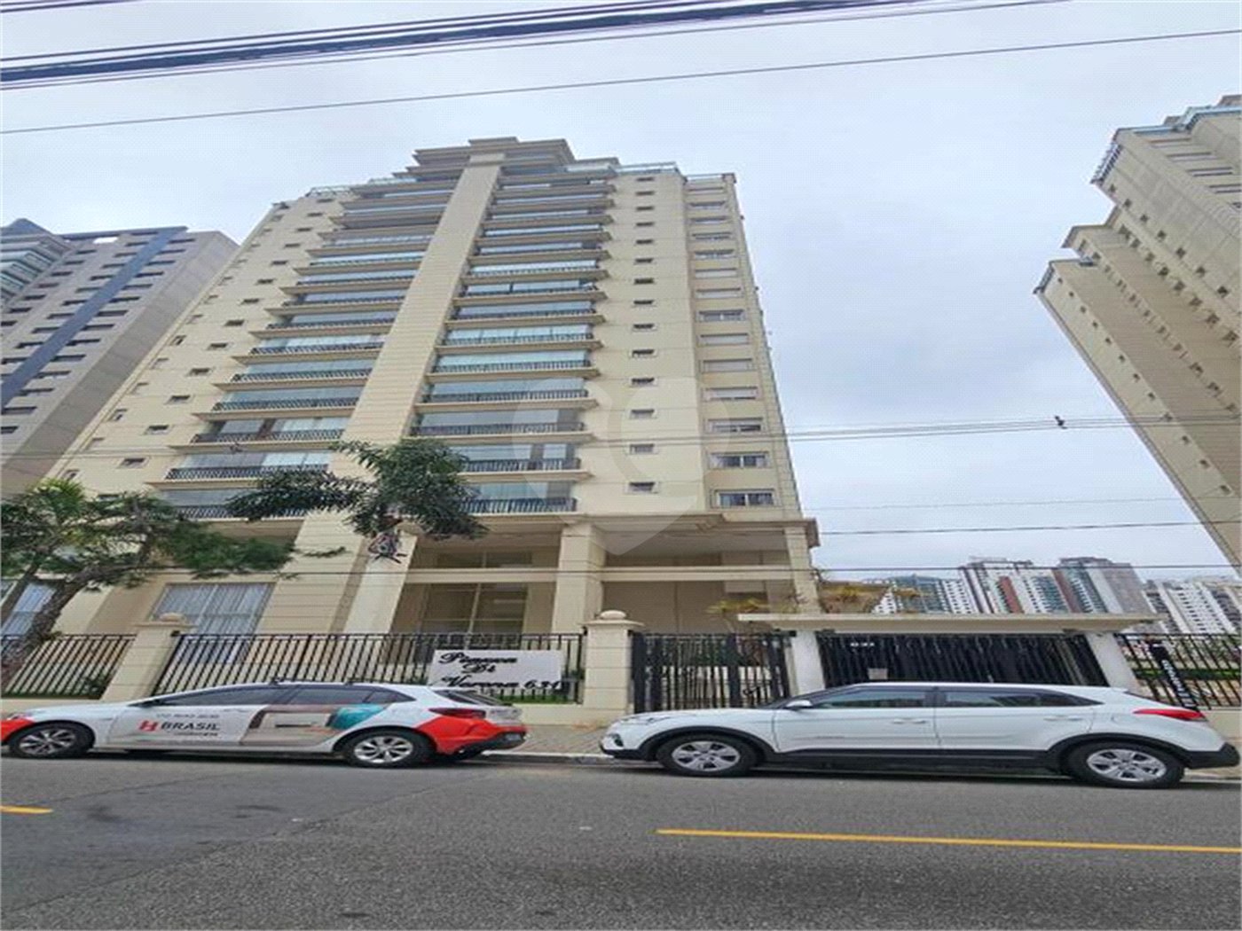 Apartamento à venda com 3 quartos, sendo 1 suíte,  em Vila Regente Feijó, São Paulo, SP