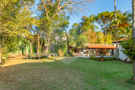 Casa Térrea à venda com 5 quartos, sendo 3 suítes, em Jardim Marajoara, São Paulo, SP